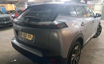 PEUGEOT 2008 BLUEHDI 130 S&S EAT8