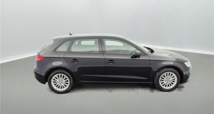 AUDI A3 III
