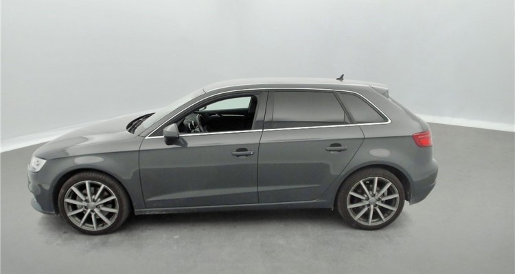 AUDI A3 III