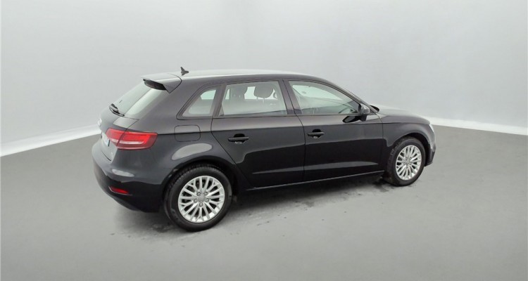 AUDI A3 III