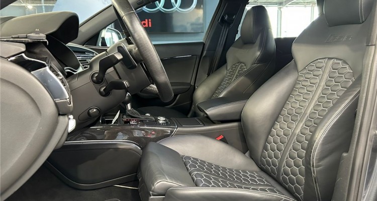 AUDI RS6 AVANT