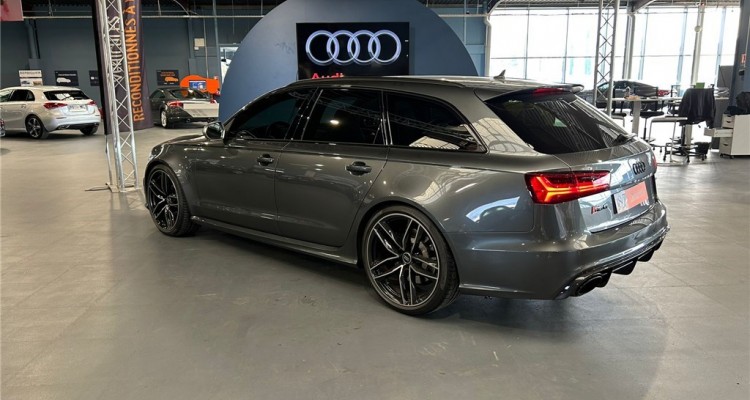AUDI RS6 AVANT