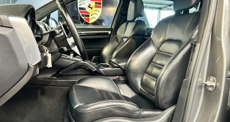 PORSCHE CAYENNE II