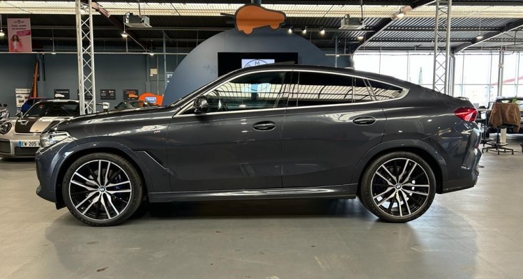 BMW X6 G06