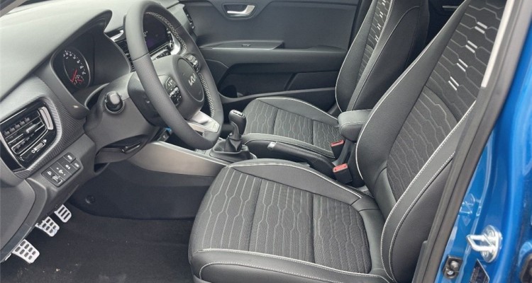 KIA STONIC
