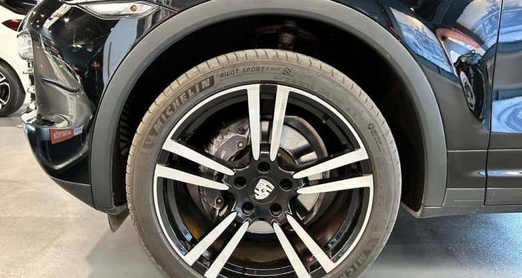 PORSCHE CAYENNE II