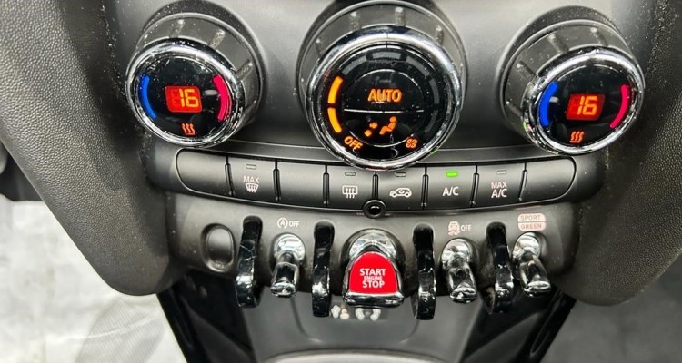 MINI MINI F57