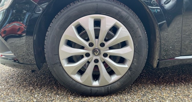 RENAULT MEGANE IV