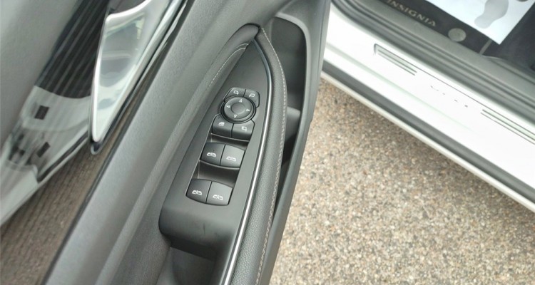 OPEL INSIGNIA B