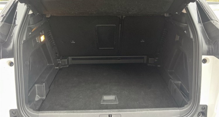 PEUGEOT 3008 II