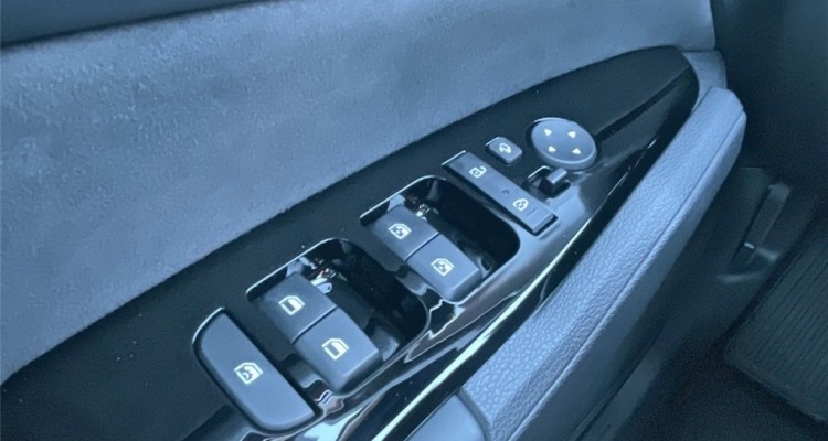 KIA SPORTAGE V