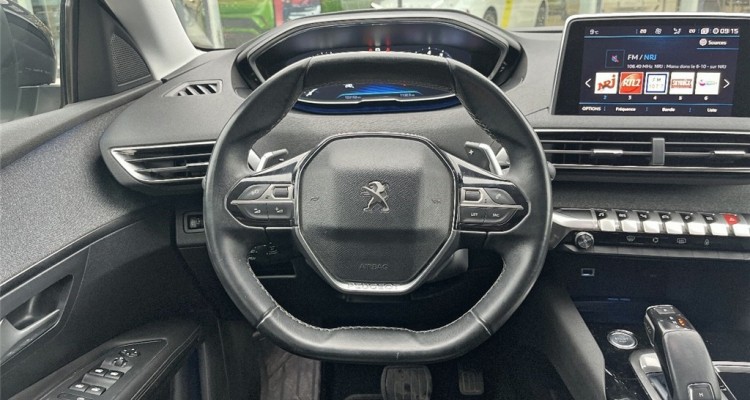 PEUGEOT 3008 II