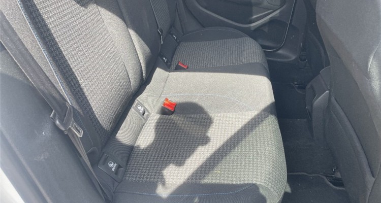 PEUGEOT 308 II