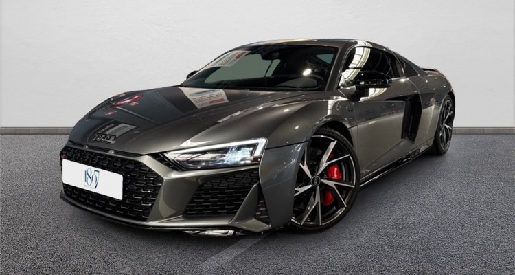 AUDI R8 II