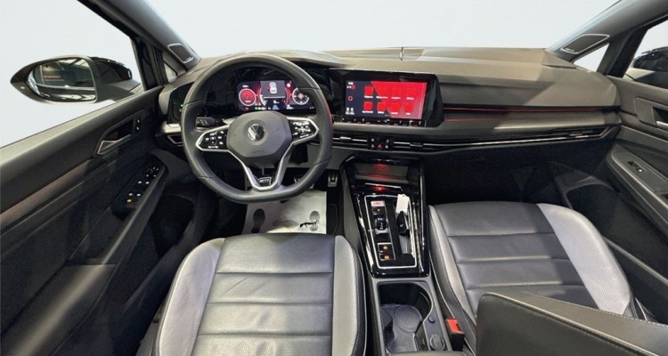 VOLKSWAGEN GOLF VIII