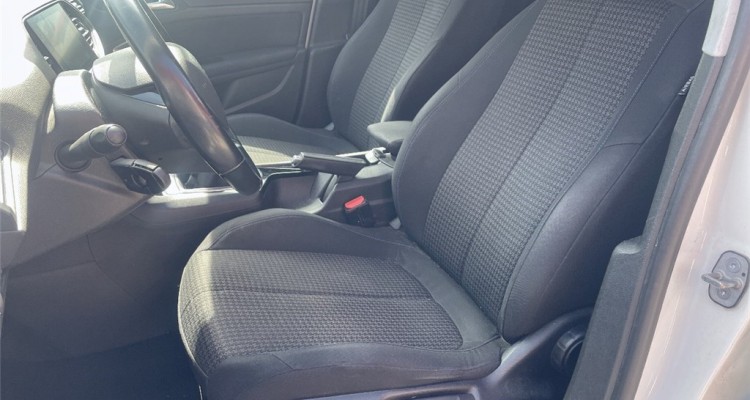 PEUGEOT 308 II