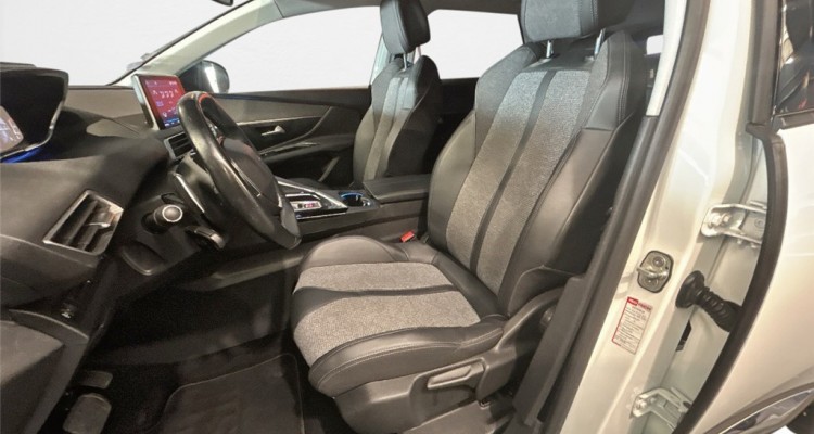 PEUGEOT 3008 II