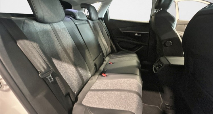 PEUGEOT 3008 II