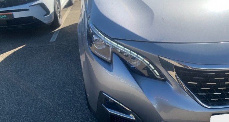 PEUGEOT 5008 II