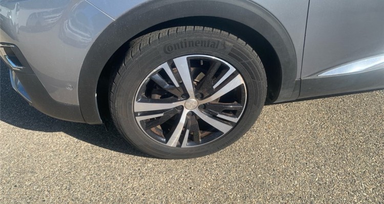 PEUGEOT 5008 II