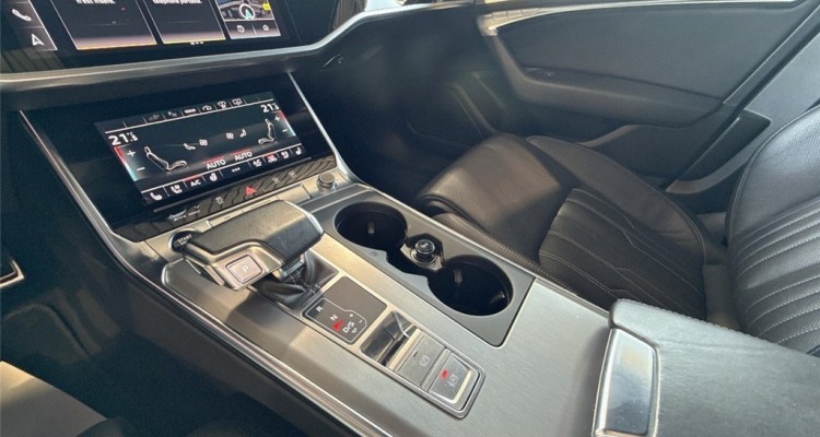AUDI A6 V