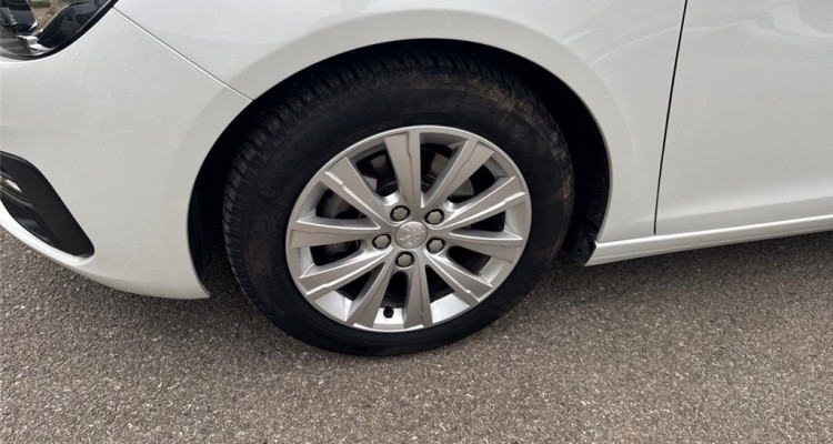 PEUGEOT 308 II