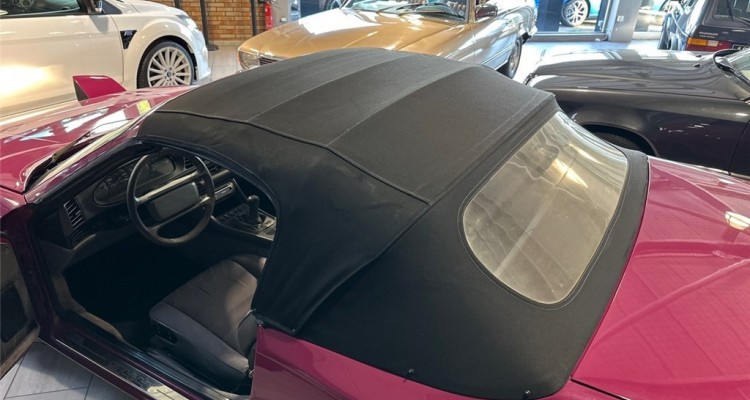 PORSCHE 944