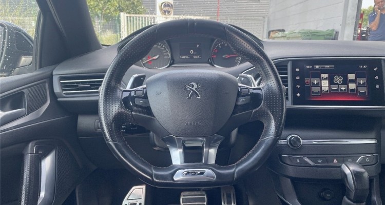 PEUGEOT 308 II