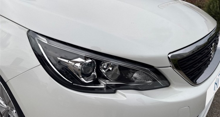 PEUGEOT 308 II