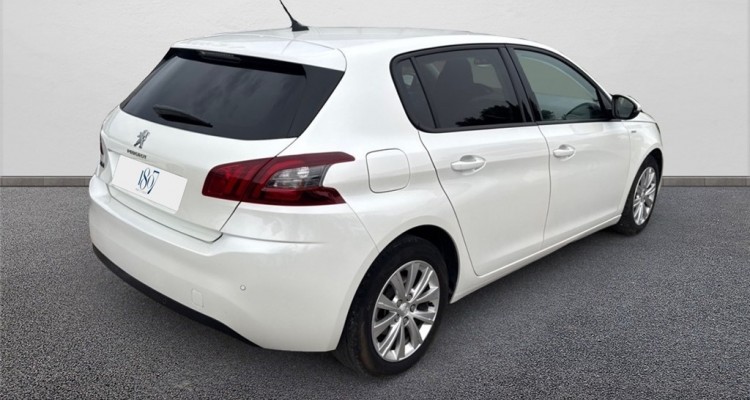 PEUGEOT 308 II