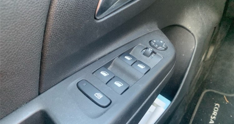 OPEL CORSA ELECTRIQUE F