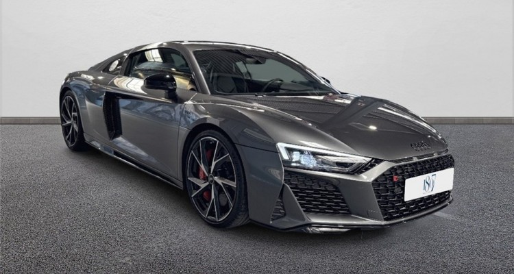 AUDI R8 II