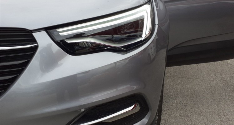 OPEL GRANDLAND X