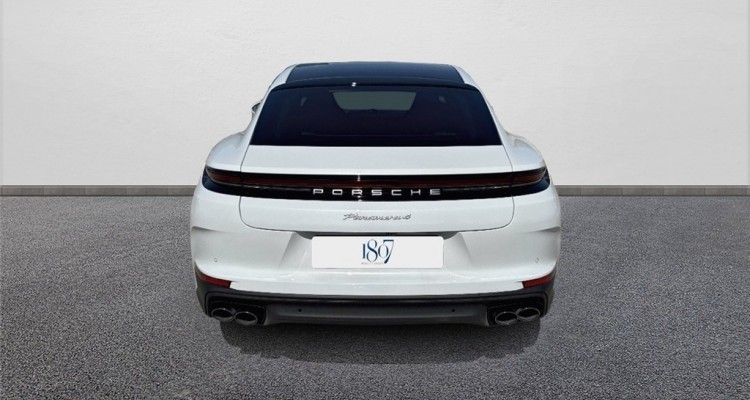 PORSCHE PANAMERA III