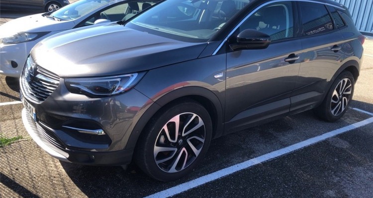 OPEL GRANDLAND X