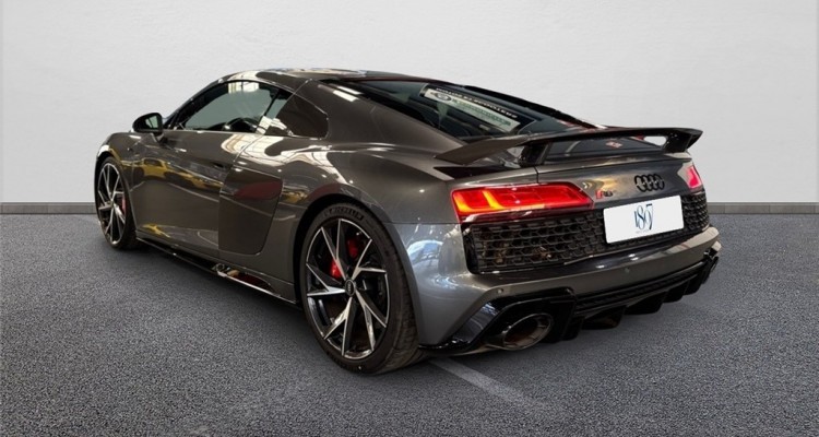 AUDI R8 II