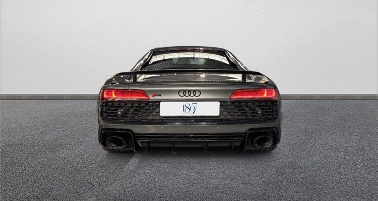 AUDI R8 II
