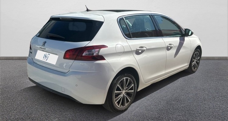 PEUGEOT 308 II